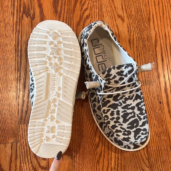 Women’s HEY DUDE - Woven Cheetah Grey - Picture 3 of 4